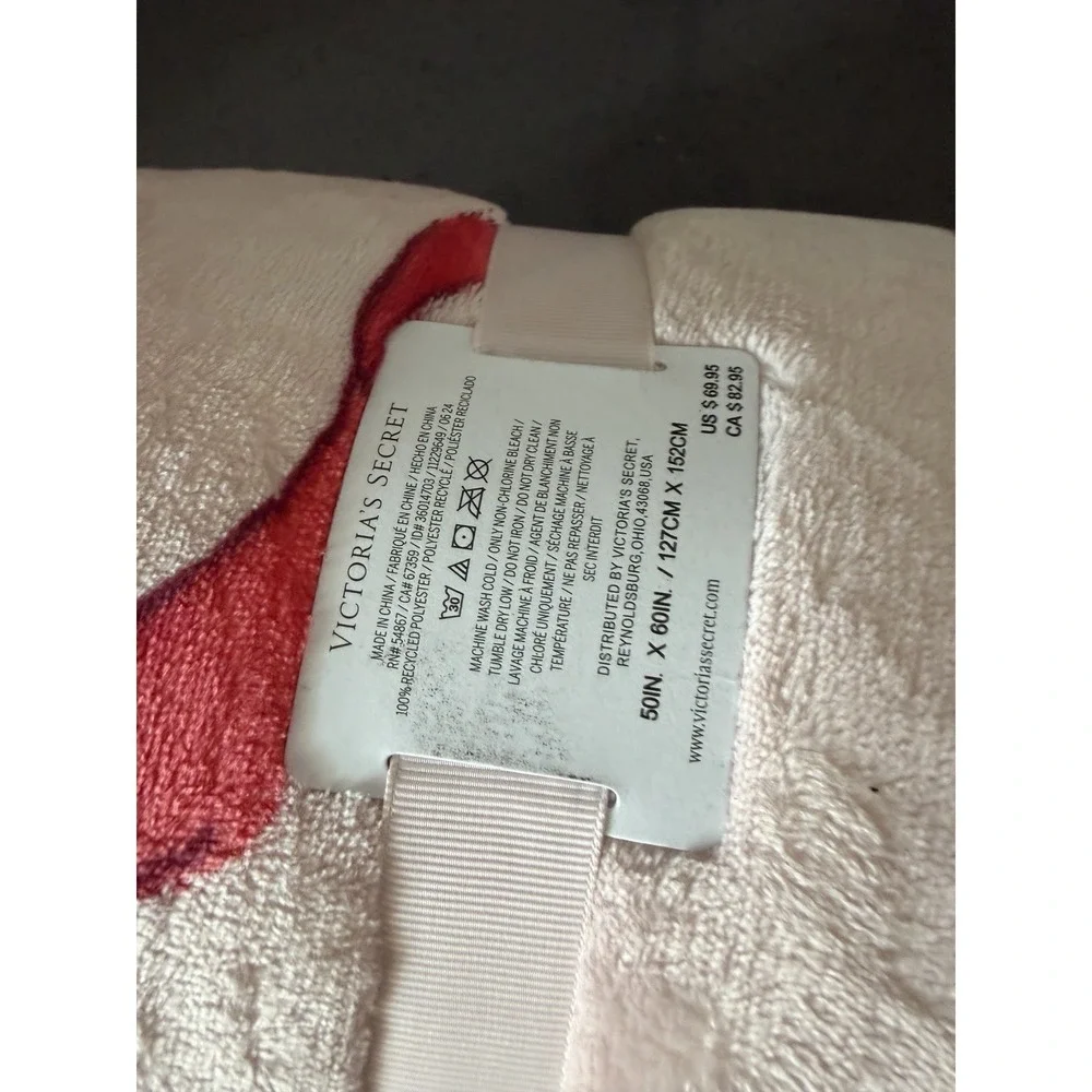 New Victoria's Secret Pink Sherpa Throw Blanket 50x60 Pink‎ White Ribbon Bows